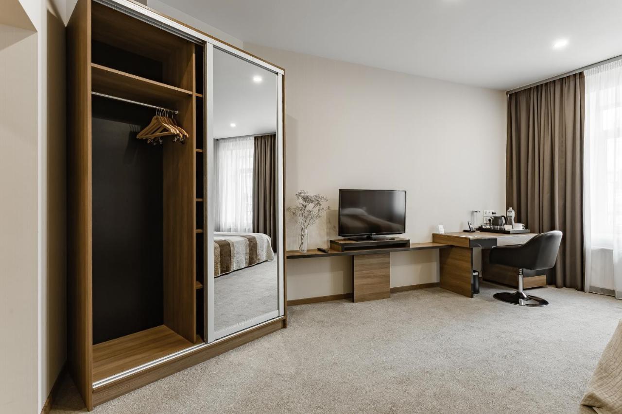 Aparthotel Senator Maidan Kiev Exterior foto
