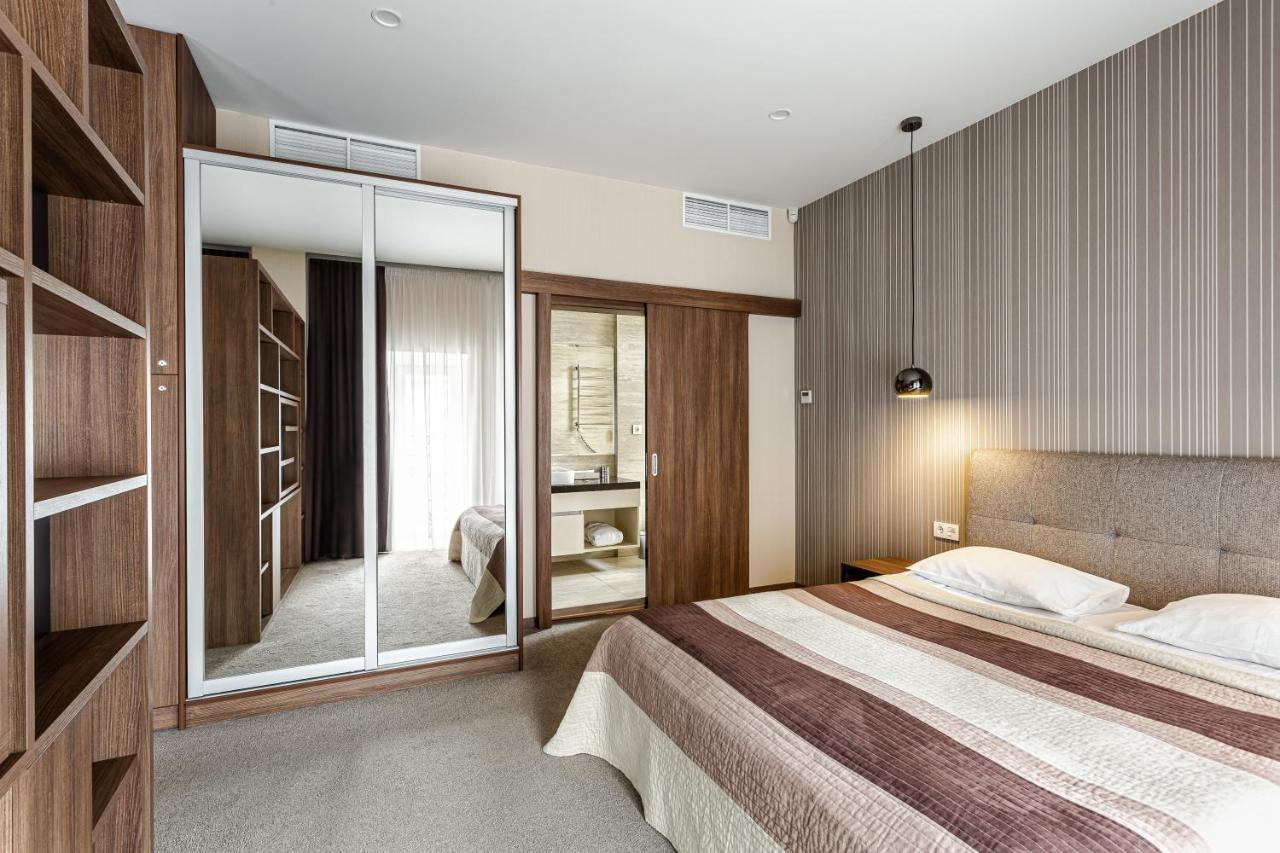 Aparthotel Senator Maidan Kiev Exterior foto