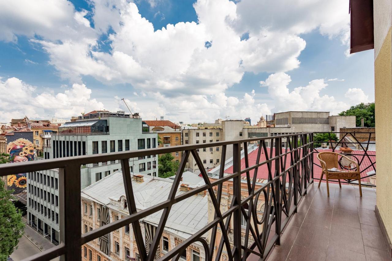 Aparthotel Senator Maidan Kiev Exterior foto